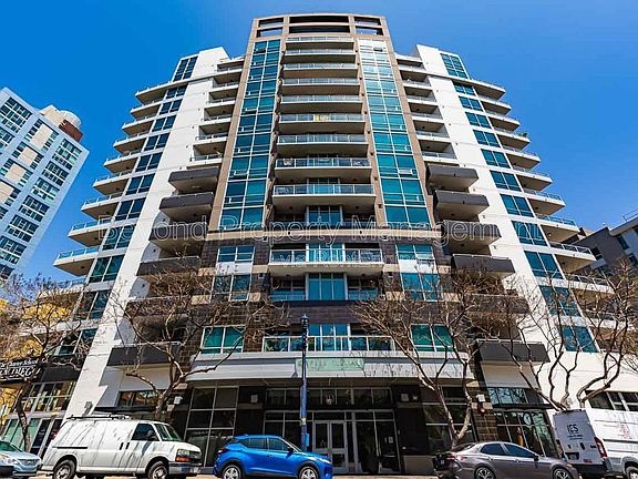 2nd image of 253 10th Ave Unit 525