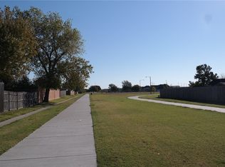 1701 SW 23rd St, Moore, OK 73170