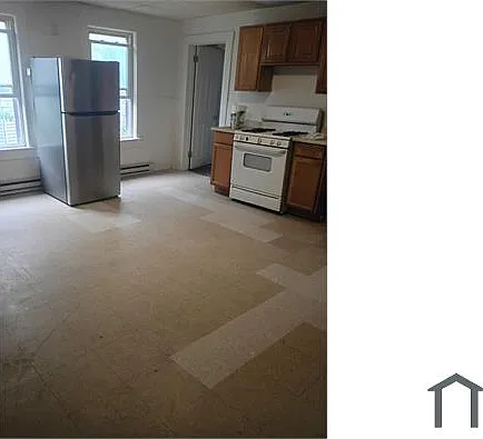 4 bed, 1400 sqft, $2,200 — Photo 2