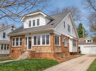 1844 Ludington Ave, Wauwatosa, WI 53226