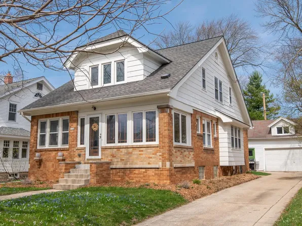 1844 Ludington AVENUE, Wauwatosa, WI 53226