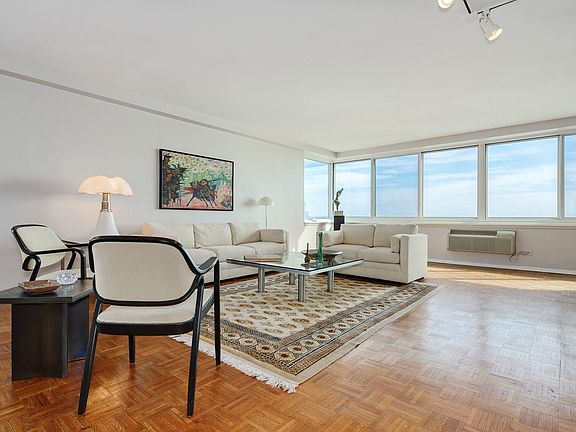 5th image of 1440 N Lake Shore Dr APT 29H