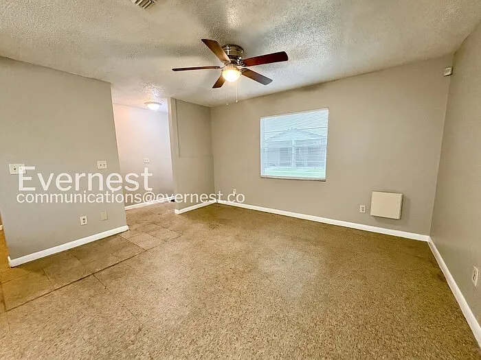 3058 Saint Paul Dr — Photo 10