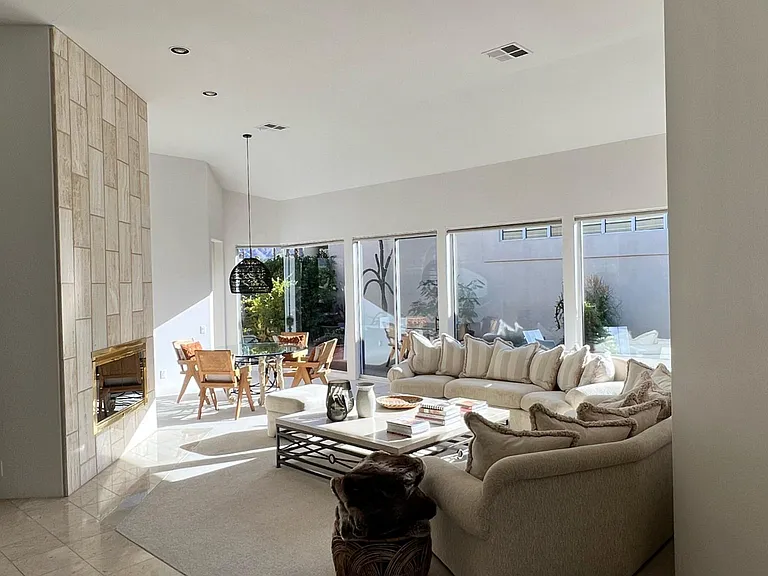 75145 Spyglass Dr — Photo 14