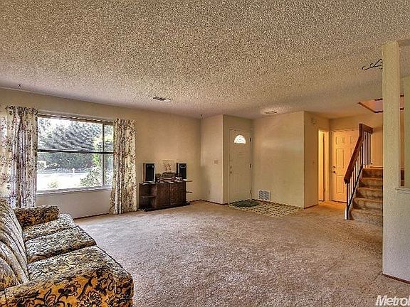 3rd image of 920 Green Moss Dr