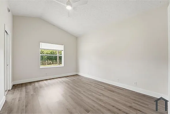 17958 Orange Grove Blvd — Photo 10