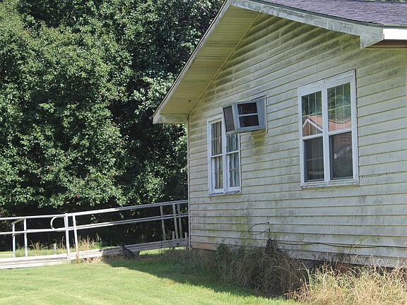 3rd image of 343 Murphy Mill Rd