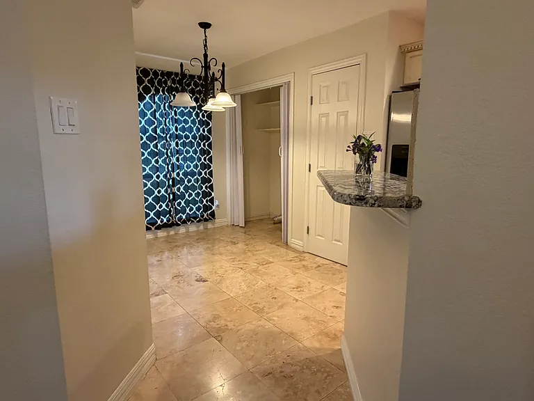 1410 Paris Dr — Photo 8