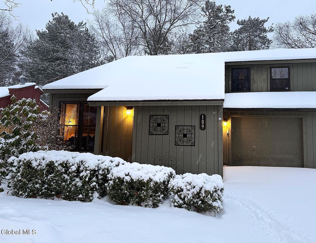 1st image of 109 Thimbleberry Road