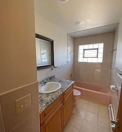 3rd image of 3810 N Harlem Ave #3