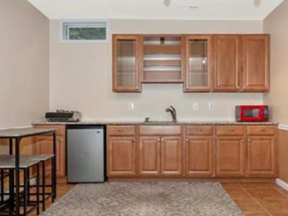 2nd image of 6609 Mackenzie Pl