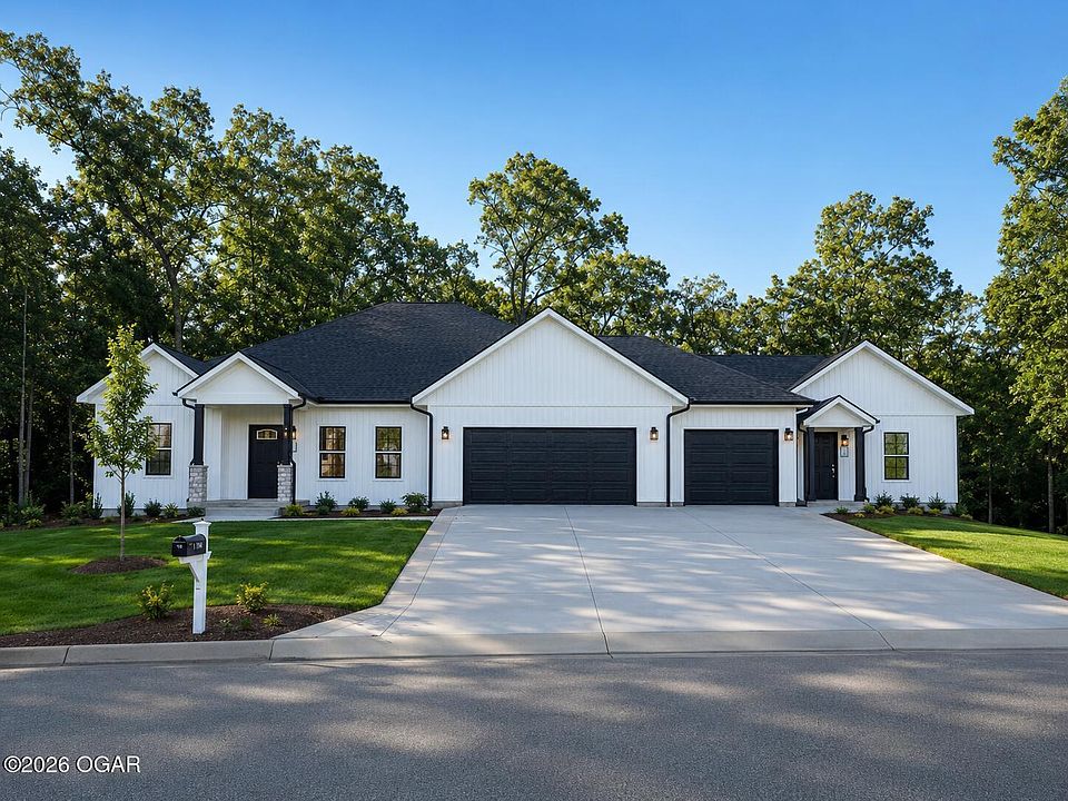 2nd image of 146 Whispering Oaks Drive