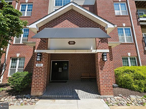 3rd image of 1591 Spring Gate Dr Unit 3311