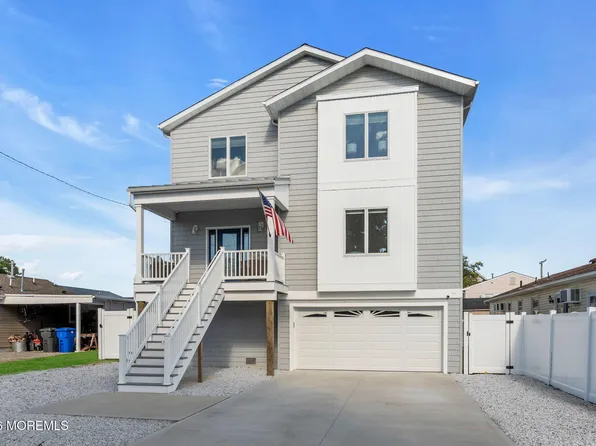 104 Cedar Berry Lane, Toms River, NJ 08753