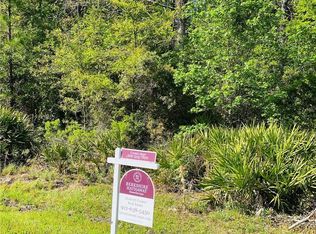 420 Live Oak Ln, Brunswick, GA 31523