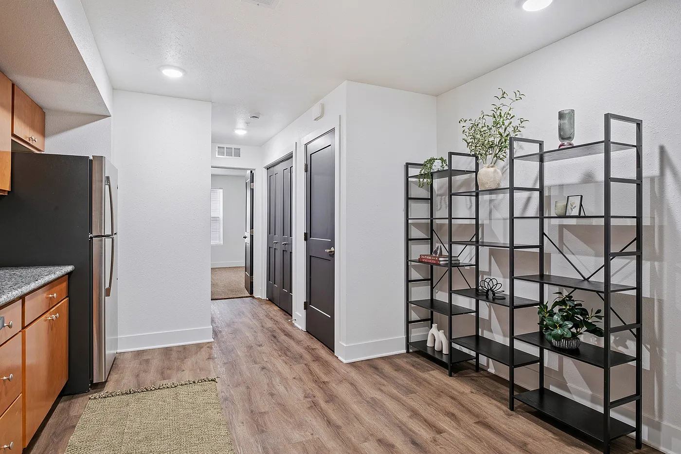 Coopers Landing Apartments — Photo 2