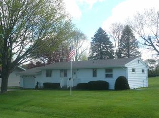 310 S Maple Ave, Polo, IL 61064