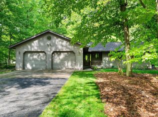 5424 Timberline Ln, Sheboygan, WI 53081