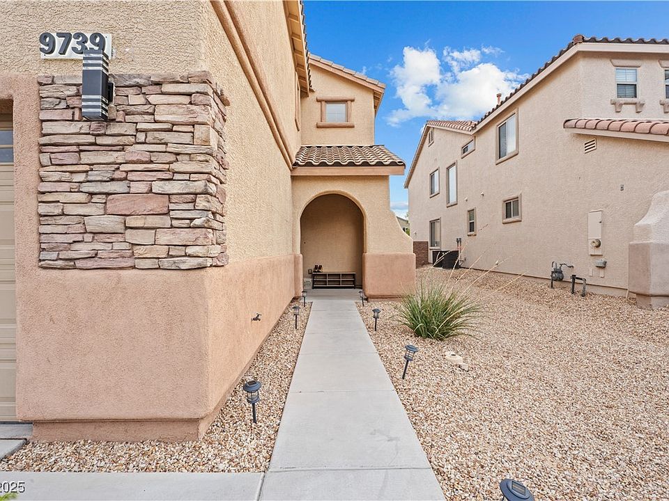 Aページ 9739 Vista Cache Ct, Las Vegas, NV 89148 | Zillow