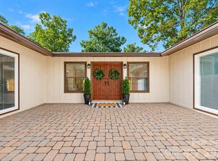 4024 Wandering Ln NE, Hickory, NC 28601