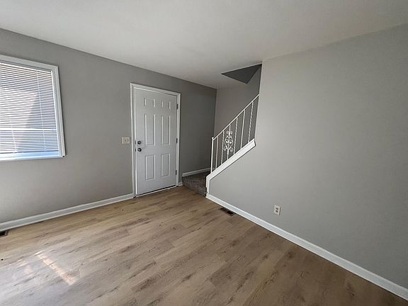2nd image of 1559 Meredith Dr Unit 25