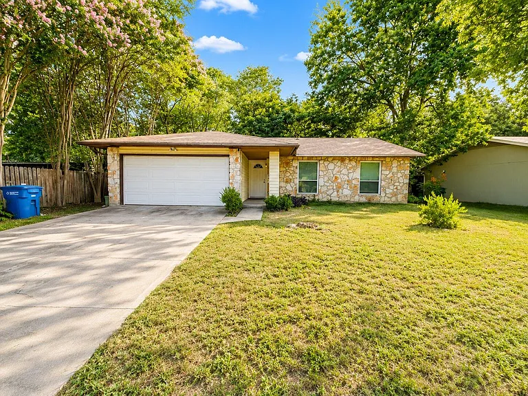 5802 Brook Valley Dr — Photo 1