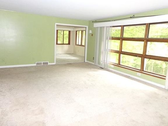 2nd image of 505 Forest Rd