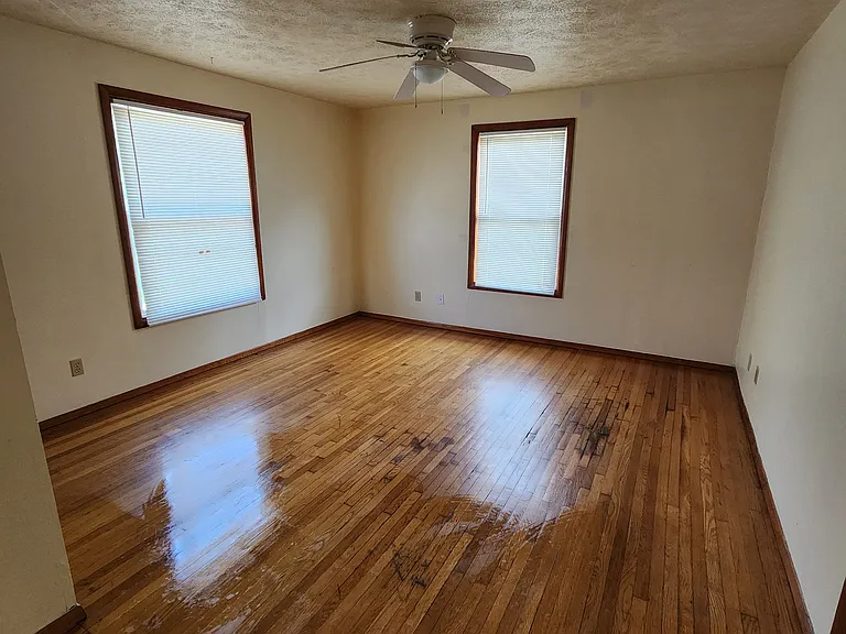 660 S 2nd St #3 — Photo 1