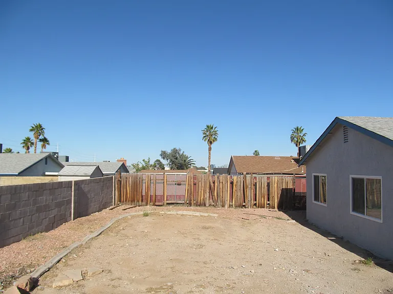 7036 Pinebrook Ct — Photo 21