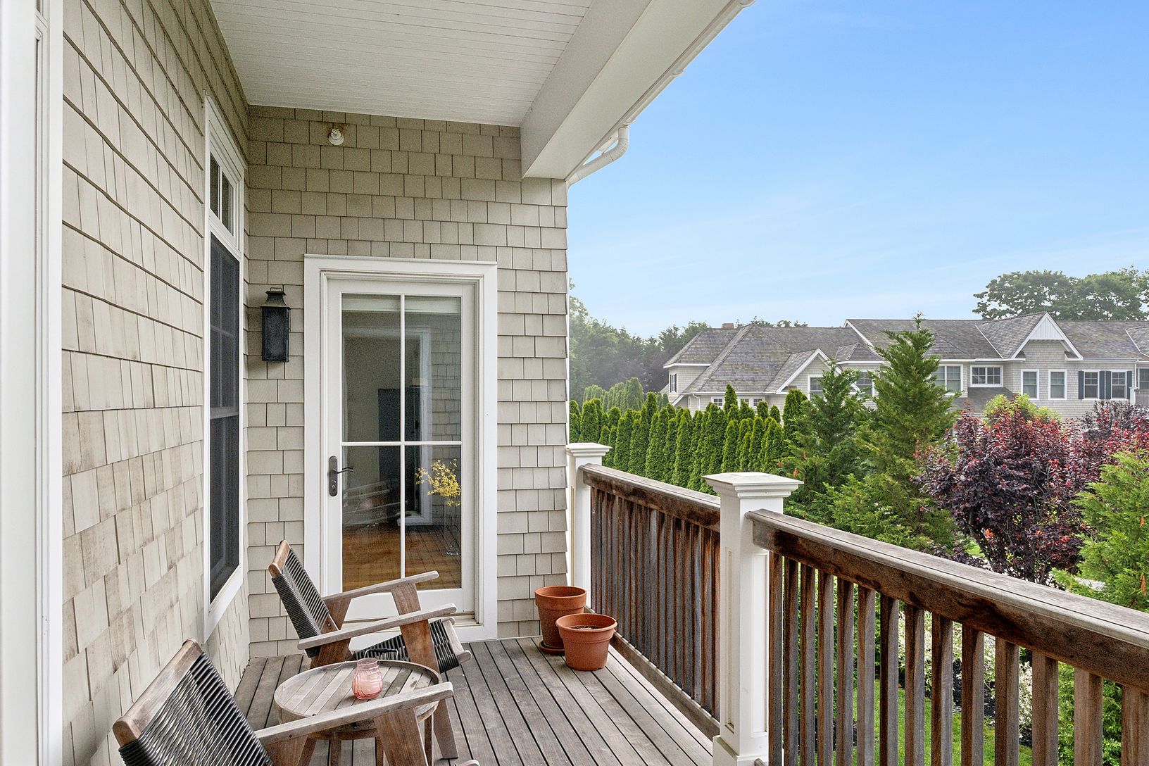 private balcony 