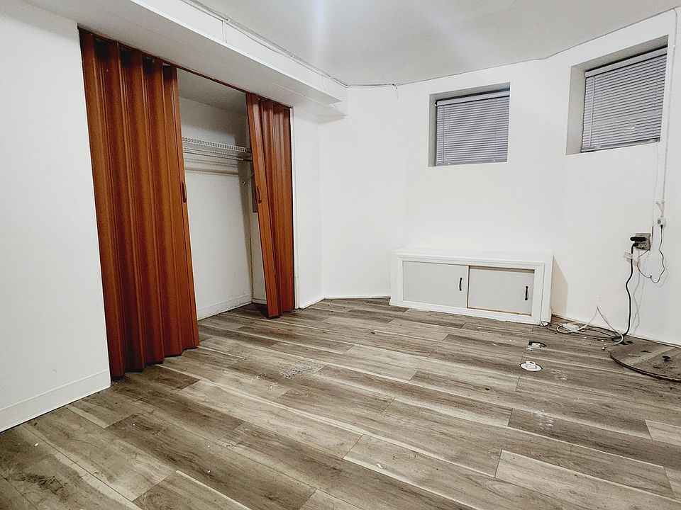 2nd image of 21 Bostwick Ave Floor Basement