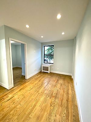 2nd image of 2370 29th St APT 2