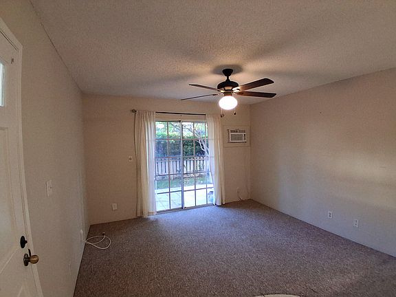 3rd image of 140 Uwapo Rd APT 31-101