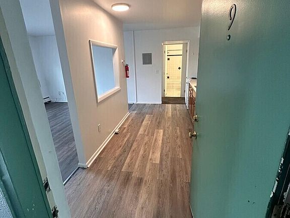 4th image of 3141 Northwood Ave APT 9