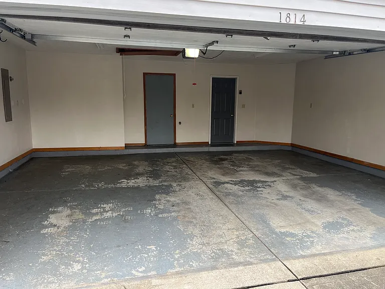 1814 N Lakeman Dr — Photo 13