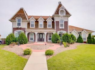 9419 W Mount Zion Dr, Milwaukee, WI 53224