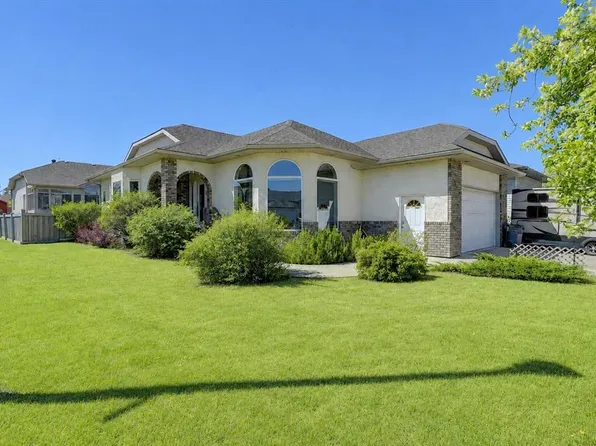 9009 N 128th Ave, Grande Prairie, AB T8X 8C7