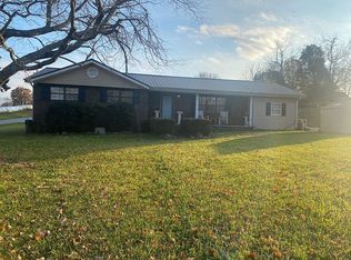 210 Cleveland Rd, Sweetwater, TN 37874
