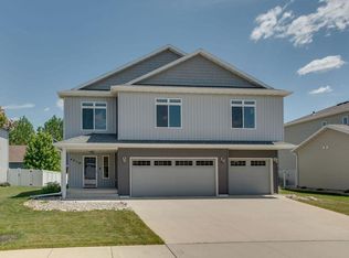 4718 54th St S, Fargo, ND 58104