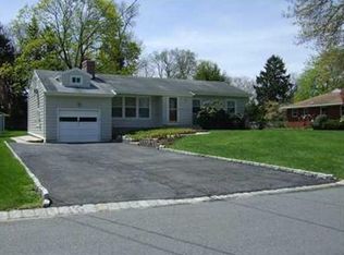 3 Jeffers Rd, Plainsboro, NJ 08536