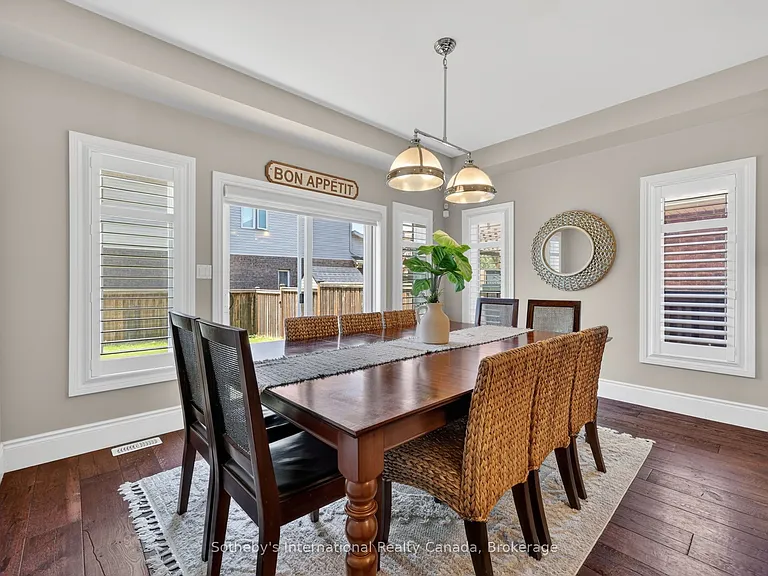 36 Kayla Cres — Photo 16
