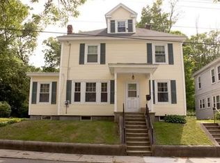 109 Belrose Ave, Lowell, MA 01852