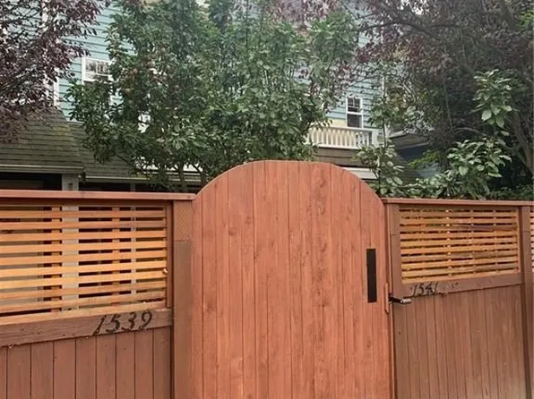 1541 NW 51st St, Seattle, WA 98107