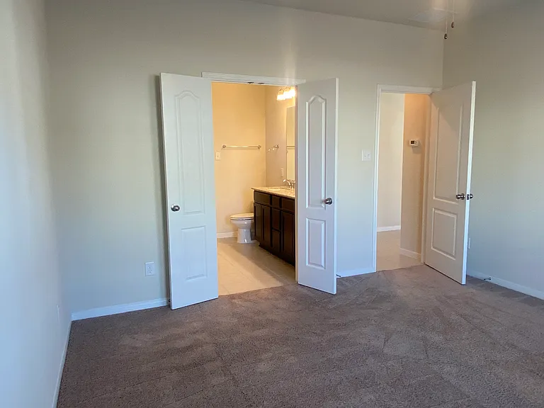 2220 Chia Ct — Photo 24