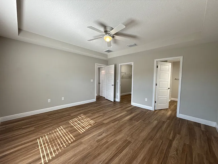 309 Locust Rd — Photo 13