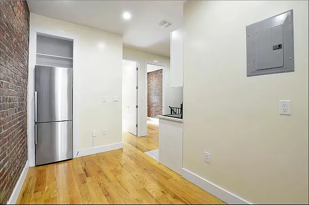 Rented by Bond New York | media 55