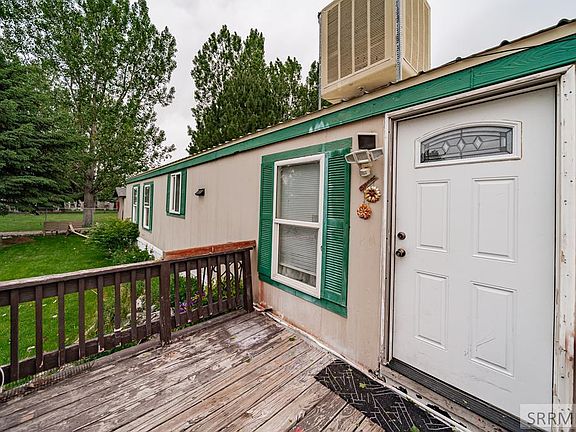 2nd image of 2125 Whispering Pines Dr