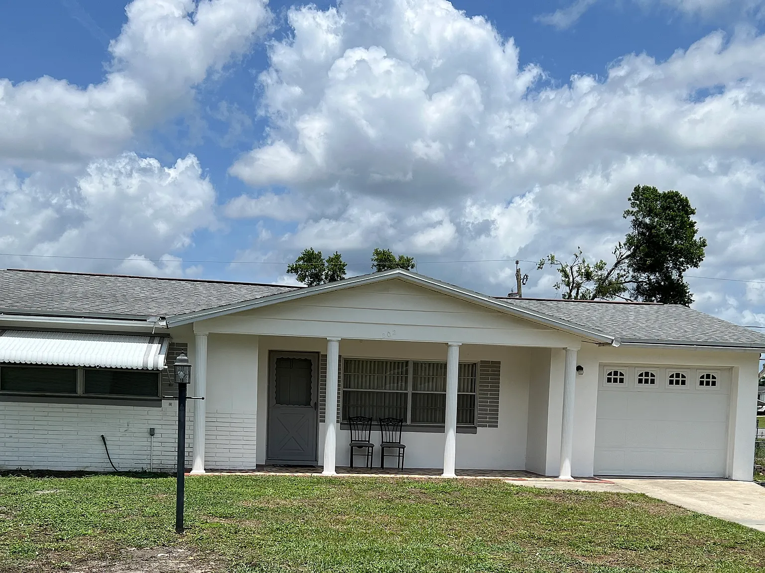 2 bed, 1084 sqft, $1,275 — Photo 2