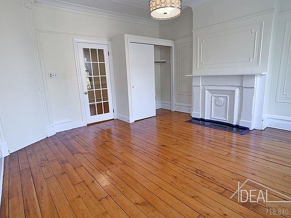 3rd image of 509 Henry St APT 3R