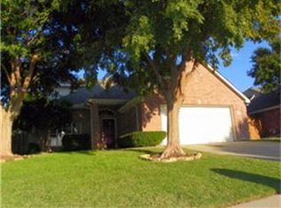 3833 Centenary Dr, Corinth, TX 76210